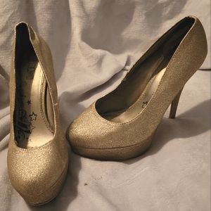 Sparly Gold heels